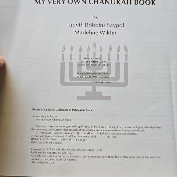 Chanukah Hanukkah Children's Stories Softcover Books Lot of 5 - Picture 9 of 15